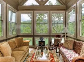 Lake Escape - Lounge with Scenic Lake Views