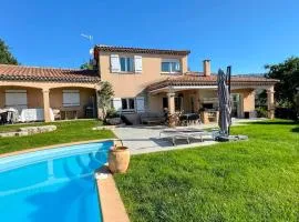 Villa Chateauneuf-Le-Rouge piscine