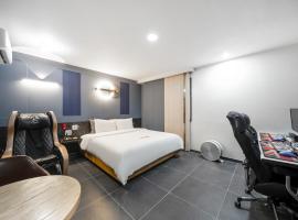 Xian Hotel，位于清州市的酒店