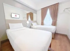 Red Planet Makati Amorsolo