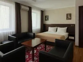Evergreen Hotel