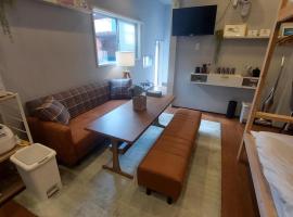 日向サーフキャンプ101，位于日向的酒店