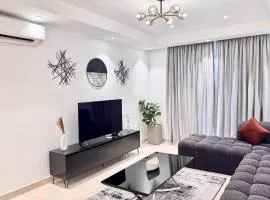 Magnificent Sea-View 2-Bedroom Apartment