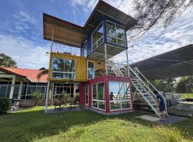 Papar Beachfront View，位于帕帕尔的木屋