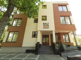 BaltHouse Apartments，位于尤尔马拉Jurmala City Museum附近的酒店