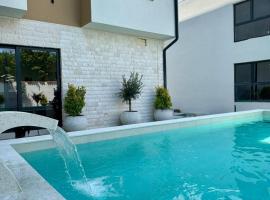 POOL RESORT- Vila Lena- Studio 3，位于维尔蒂尼克的酒店