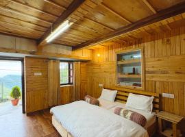 Sunlight Homestay Mohana，位于恰克拉塔的酒店