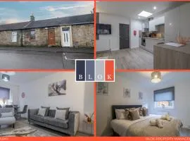 The Larky - Modern 2 Bed Cottage in Larkhall