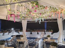 Blu D Alia Exclusive Rooms，位于伊斯基亚的带停车场的酒店