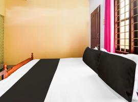Hotel O Sree Badra Lodge，位于Thekkumkara的酒店