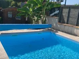 Chambre spacieuse, piscine