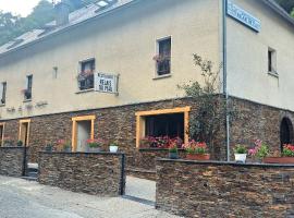 le relais de piau engaly，位于La Celle-sous-Gouzon的酒店