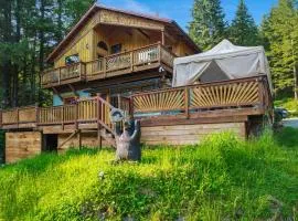 Salmon Return and Wildlife Roam Ketchikan Getaway!