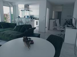 Hillfort suites，位于Lostorf的酒店