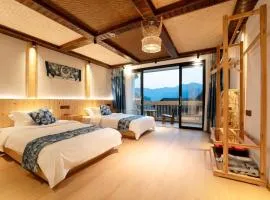 Xijiang Longtang Liyuan Mountain Resort B&B