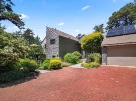 Serene Gardens 2 Miles to Beaches