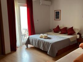 Rooms Raguž，位于内乌姆的酒店
