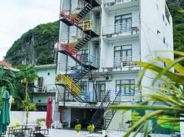 Phong Nha Jasmine Hostel & Roof Top Bar