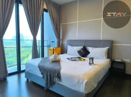 Almas Modern Warm Studio Puteri Harbour BySTAY