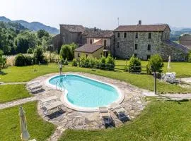 Farmhouse in Marche with Private Pool