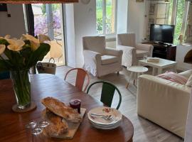 Maison avec Piscine - Vue exceptionnelle - Parisot，位于Parisot-Tarn-et-Garonne的酒店
