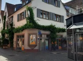 Alte Bahnhofstraße 12