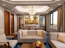 Ramada Encore by Wyndham Wuhan Caidian，位于武汉的华美达酒店
