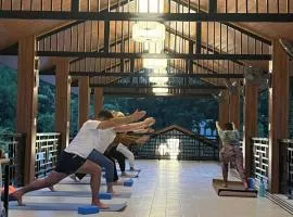 Free Yoga Center - Nguyen Shack