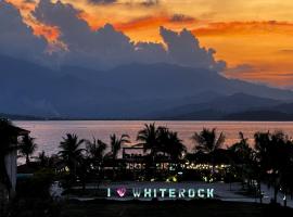 Whiterock Beach Hotel and Waterpark，位于苏比克的酒店