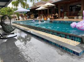 Kalamung Resort and Pool villas，位于Ban Khao Klom的酒店
