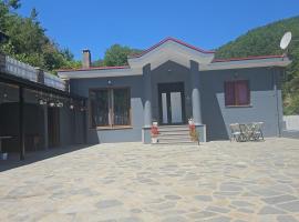 Guesthouse Te Lala，位于Laç的酒店