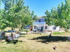 Liman cafe pansiyon，位于G&ouml;k&ccedil;eada的住宿