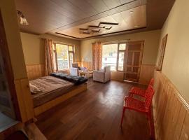 TY Homestay Sissu By Soma Stays，位于Sissu的酒店