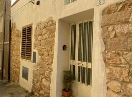 Casa indipendente nel centro storico,cod IUN P2680