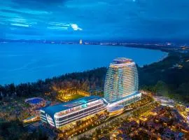 海南三正月酒店(亲子主题酒店+双空中泳池）