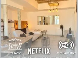 Loft avec terrasse au pied du château