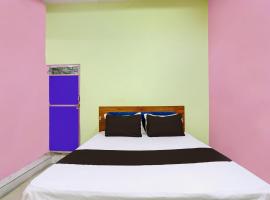 Hotel O Up13 Hotel，位于Jhājhar的酒店
