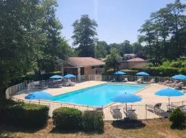 T3 Famille - piscine, aire de jeux - Barbaste