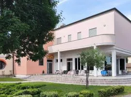 阿尔弗洛尔酒店