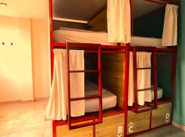 Viajero Huacachina Hostel