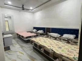 Hotel pujari palace