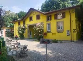 New Generation Hostel Como Lake