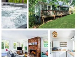 Cozy Cottage w Hot Tub, Fire Pit, WiFi & Sunroom!