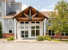 怀特河套房酒店