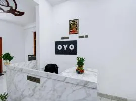 Hotel O VELMORA HOTEL