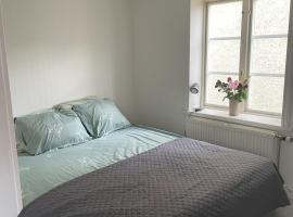 Studiolägenhet i centrala Kopparberg，位于Kopparberg的酒店