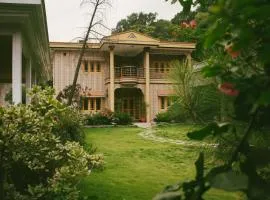 The Mountain Retreat, Muzaffarabad - Families Only
