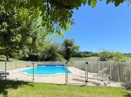La Cotte Remote house for family getaway in Périgord，位于Nanteuil-de-Bourzac的酒店