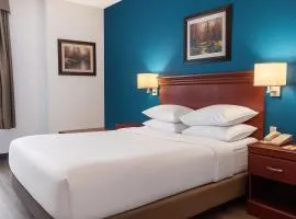 Signature Stay Inn & Suites - Downtown Hamilton