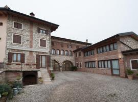Agriturismo Corte Galvani，位于内格拉尔的酒店